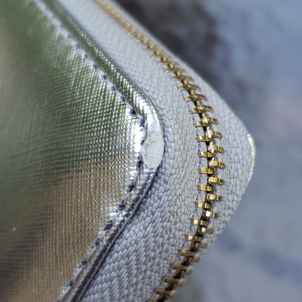 Rebecca & Rifka Wallet - Picture 2 of 4